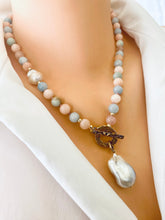 Carica l'immagine nel visualizzatore di Gallery, Morganite, Aquamarine & Baroque Pearl Toggle Necklace
