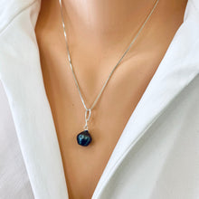 Load image into Gallery viewer, Tahitian Teardrop Pearl Pendant on Sterling Silver Box Chain