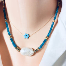 Load image into Gallery viewer, Solid Gold 18k David Star Pendant Necklace