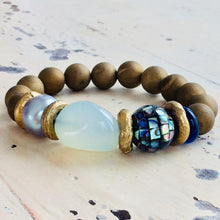 Load image into Gallery viewer, Green Quartz Bracelet, Druzy Agate Abalone Sea Glass Stretch Bracelet