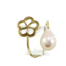 Load image into Gallery viewer, Solid Gold 18K Minimalist Flower Pearl Ring