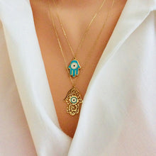 Carica l'immagine nel visualizzatore di Gallery, Solid Gold 18K Blue Enamel Hamsa Charm
