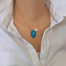 Carica l'immagine nel visualizzatore di Gallery, Solid Gold 18K Minimalist Turquoise Cross Pendant on Thin Chain