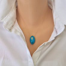 Carica l'immagine nel visualizzatore di Gallery, Solid Gold 18K Minimalist Turquoise Cross Pendant on Thin Chain