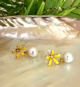 Edison White Pearls and Citrine Drop Earrings, Yellow Enamel & Gold Plated Flower Studs