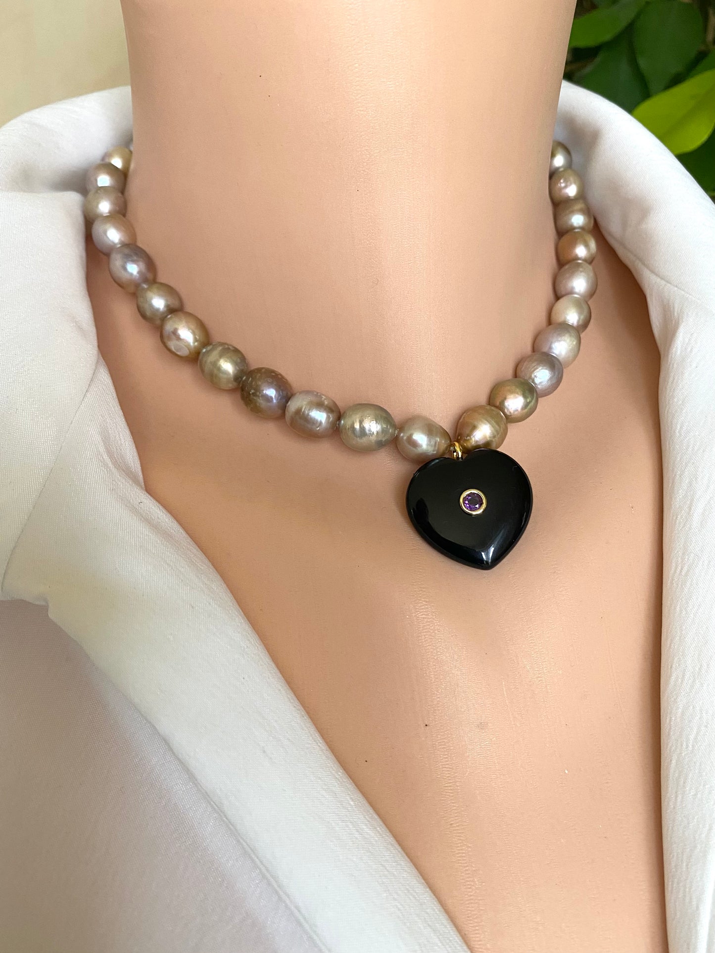 Golden pearl choker necklace with black obsidian heart pendant