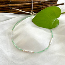 Charger l&#39;image dans la galerie, Apple Green Chrysoprase Choker Necklace with White Bar Pearls, Gold Filled, 16&quot;-17.5&quot;inches
