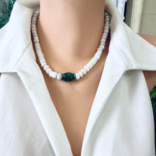 Lade das Bild in den Galerie-Viewer, Emerald and White Silverite Choker Necklace with Diamonds. 17&quot;inches
