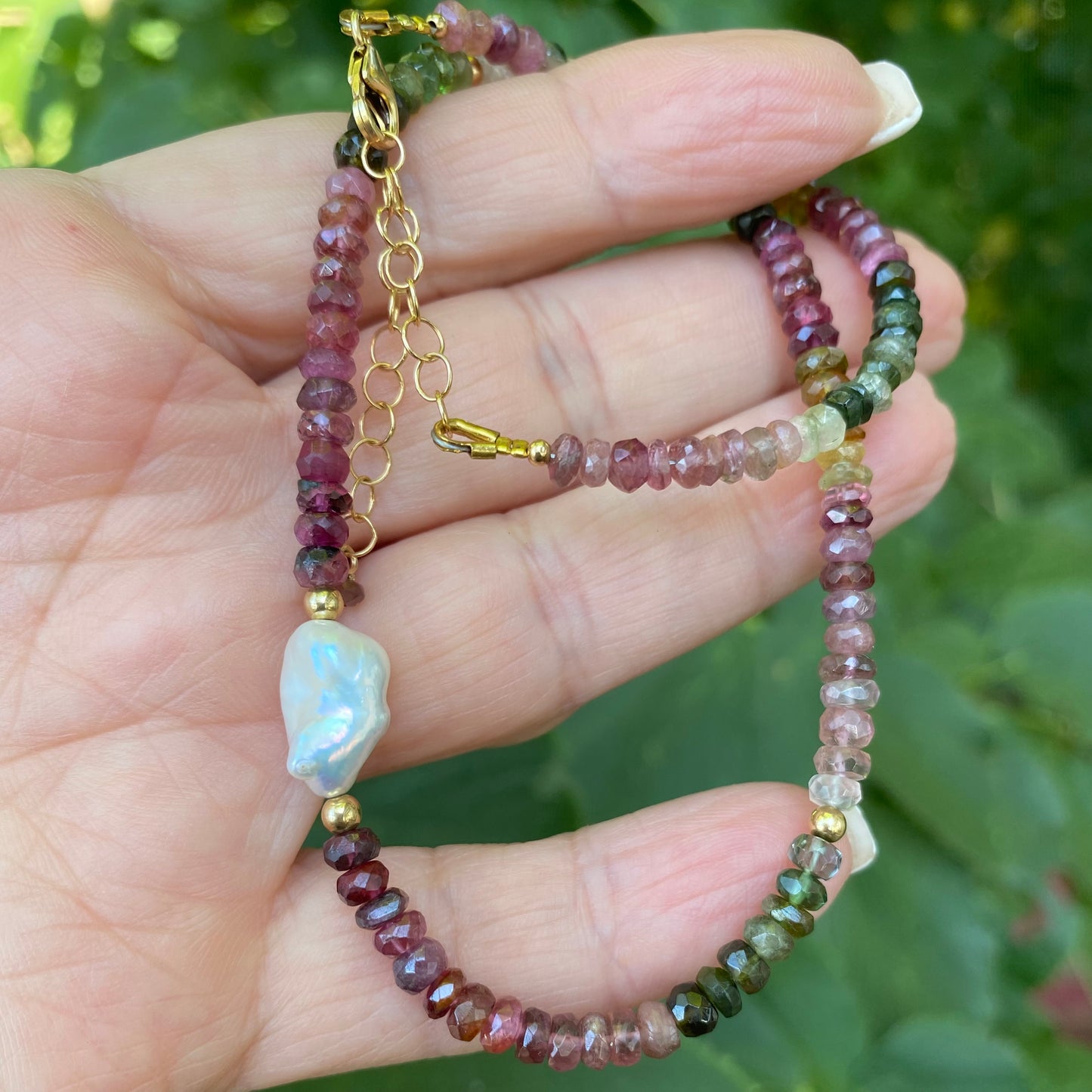 Tourmaline Choker Necklace with a Pearl