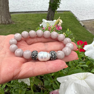 Light Pinkish Grey Jade Beads & Pearl Stretch Bracelet