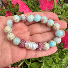 Carica l&#39;immagine nel visualizzatore di Gallery, Pale Blue Opal Sediment Jasper &amp; Freshwater Pearl Stretchy Bracelets with Pink Polymer Clay Rhinestones
