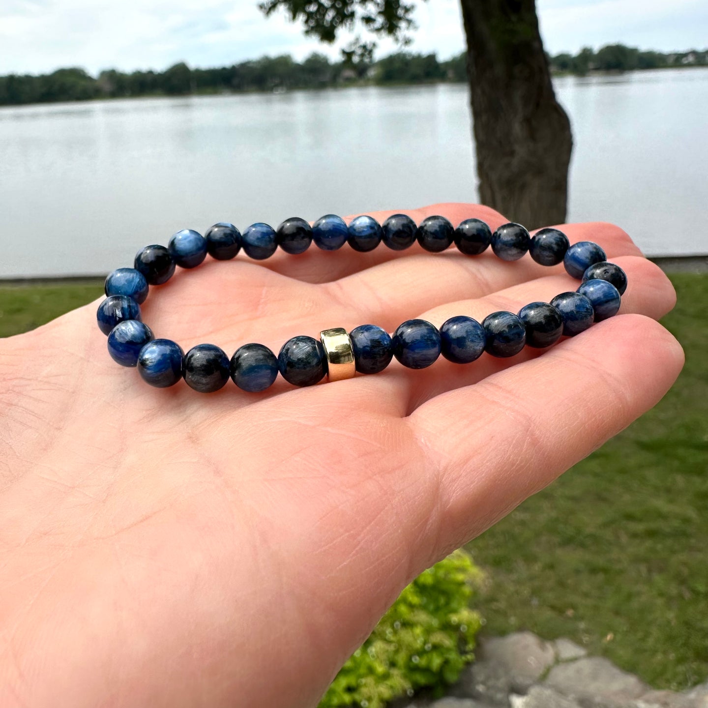 Blue Kyanite Stretch Bracelet in 6 or 8mm, Denim Blue Bracelet, Gold Filled, 7