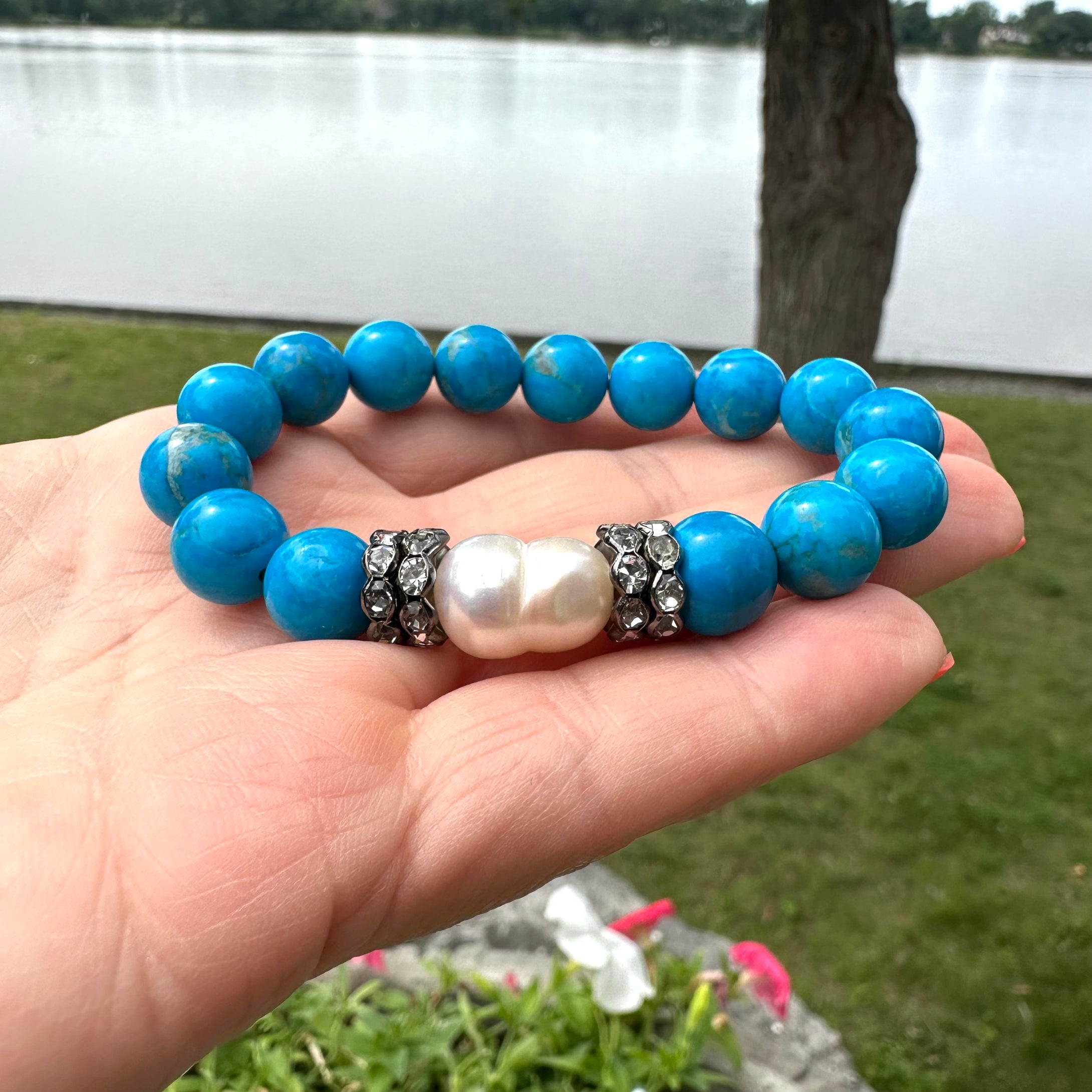 Turquoise Howlite & Pearl Stretch Bracelet