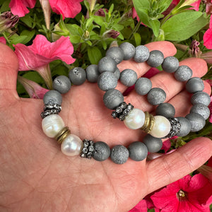 Silver Grey Druzy Agate & Pearls Stretch Bracelet