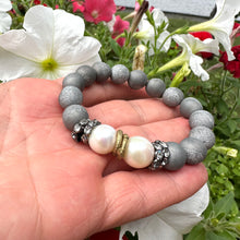 Load image into Gallery viewer, Silver Grey Druzy Agate Beads &amp; Freshwater Pearls Stretch Bracelet with Rhinestones
