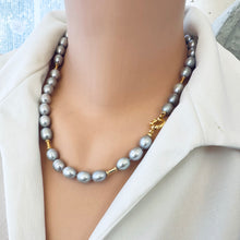 Charger l&#39;image dans la galerie, Grey Pearl Necklace with Gold Vermeil Silver Plated Details, 19.5&quot;inches
