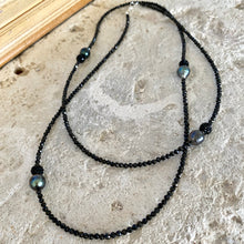 Lade das Bild in den Galerie-Viewer, Black Spinel and Tahitian Baroque Pearls Long Beaded Necklace, in 41&quot; or 44&quot;inches 

