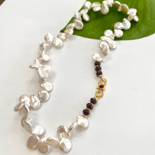 Charger l&#39;image dans la galerie, Keshi Pearls with Garnet, Citrine or Peridot Gold Vermeil Clasp &amp; Beads, 18&quot;in
