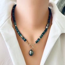 Lade das Bild in den Galerie-Viewer, Green Emerald and Tahitian Black Baroque Pearls Toggle Necklace, Gold Filled, May Birthstone, 18.5&quot;inch
