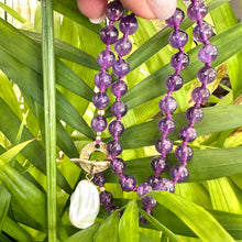 Cargar imagen en el visor de la galería, Amethyst Toggle Necklace with Baroque Pearl Pendant
