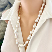 Charger l&#39;image dans la galerie, Asymmetric White Baroque Pearl &amp; Chunky Gold Vermeil Chain Necklace | Stylish Vermeil Push Lock Clasp | 24.5’inches
