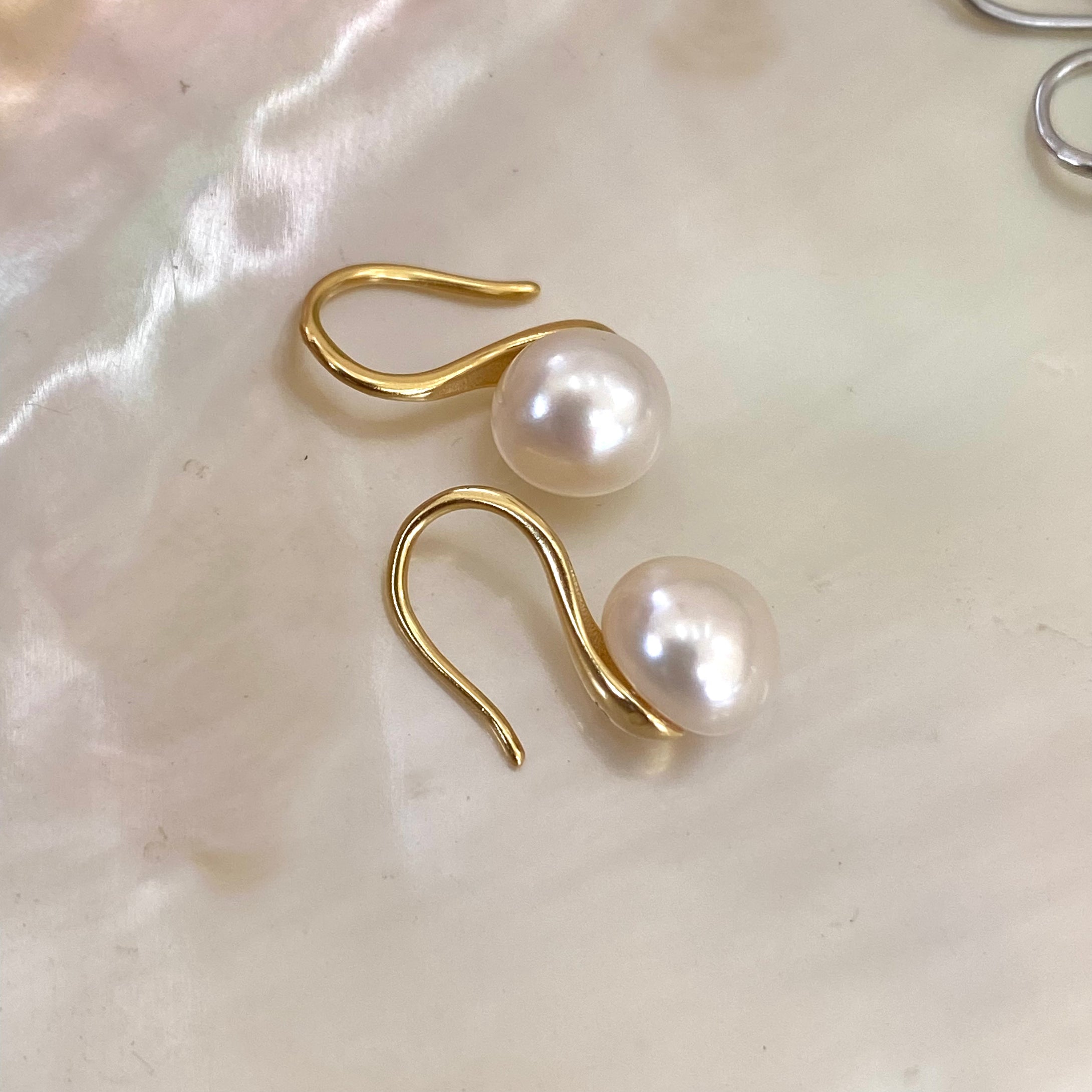 White Button Pearl High Heels Drop Earrings in Gold or Silver