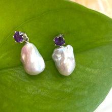 Cargar imagen en el visor de la galería, Peridot, Amethyst or Blue Topaz Studs &amp; Baroque Pearl Earrings
