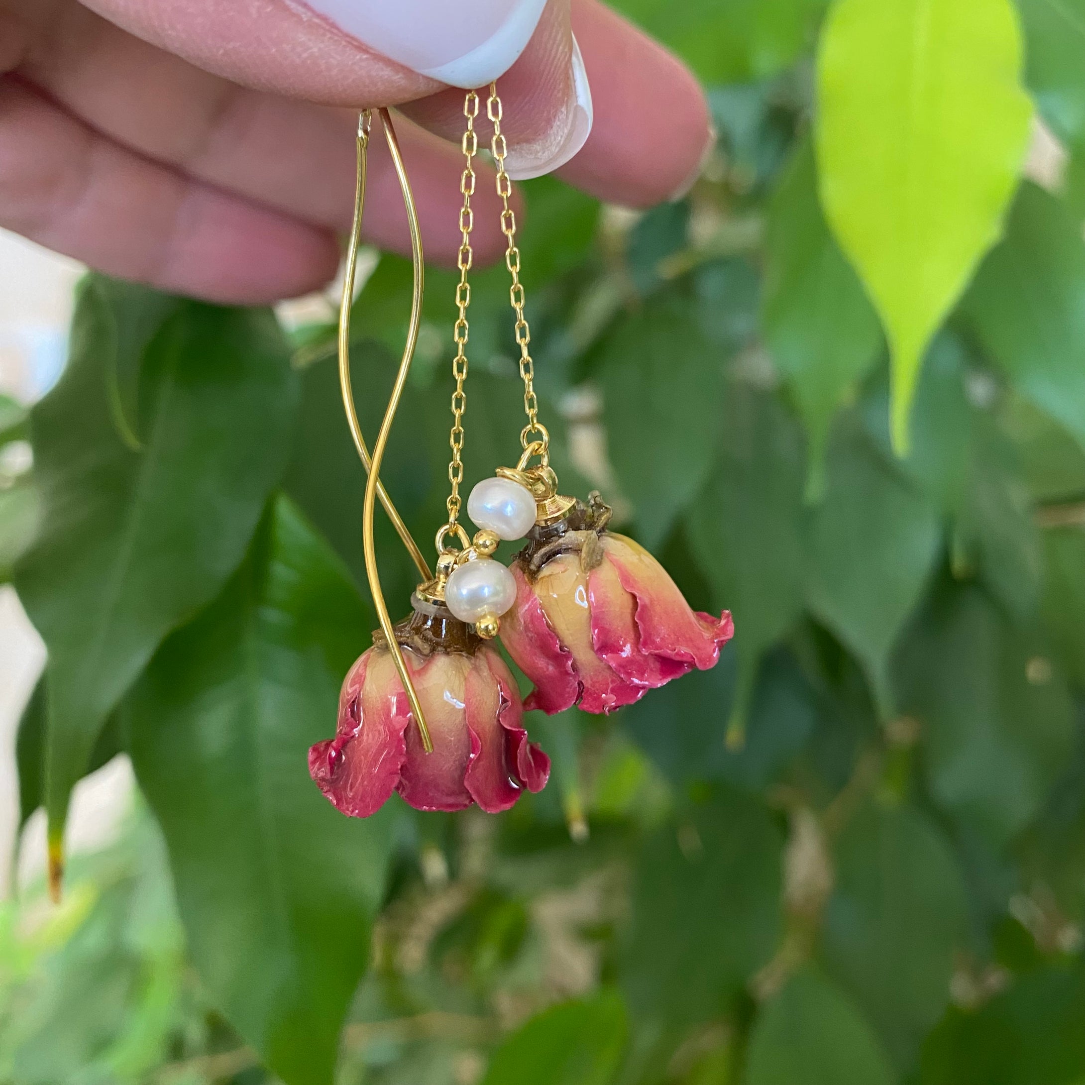 Real Red Roses & Freshwater Pearl Threader Earrings