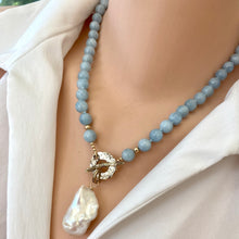 Cargar imagen en el visor de la galería, Hand knotted aquamarine necklace 19&quot;inches long
