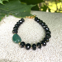 Lade das Bild in den Galerie-Viewer, Black Spinel and Green Emerald Bracelet, 14K Gold Filled, May Birthstone Gifts, 7&quot;inch
