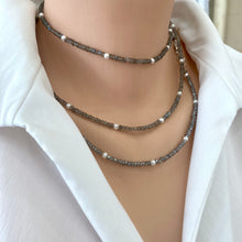 Charger l&#39;image dans la galerie, Labradorite and Freshwater Pearl Long Necklace, 50&quot;inches
