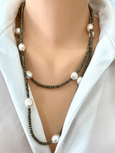 Cargar imagen en el visor de la galería, Pyrite &amp; Pearl Long Necklace For Woman
