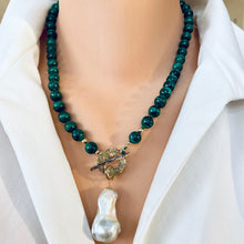 Carica l&#39;immagine nel visualizzatore di Gallery, Malachite Toggle Necklace with Large Freshwater Baroque Pearl Pendant, Artisan Gold Bronze &amp; Gold Filled Details, 19.5&quot;in
