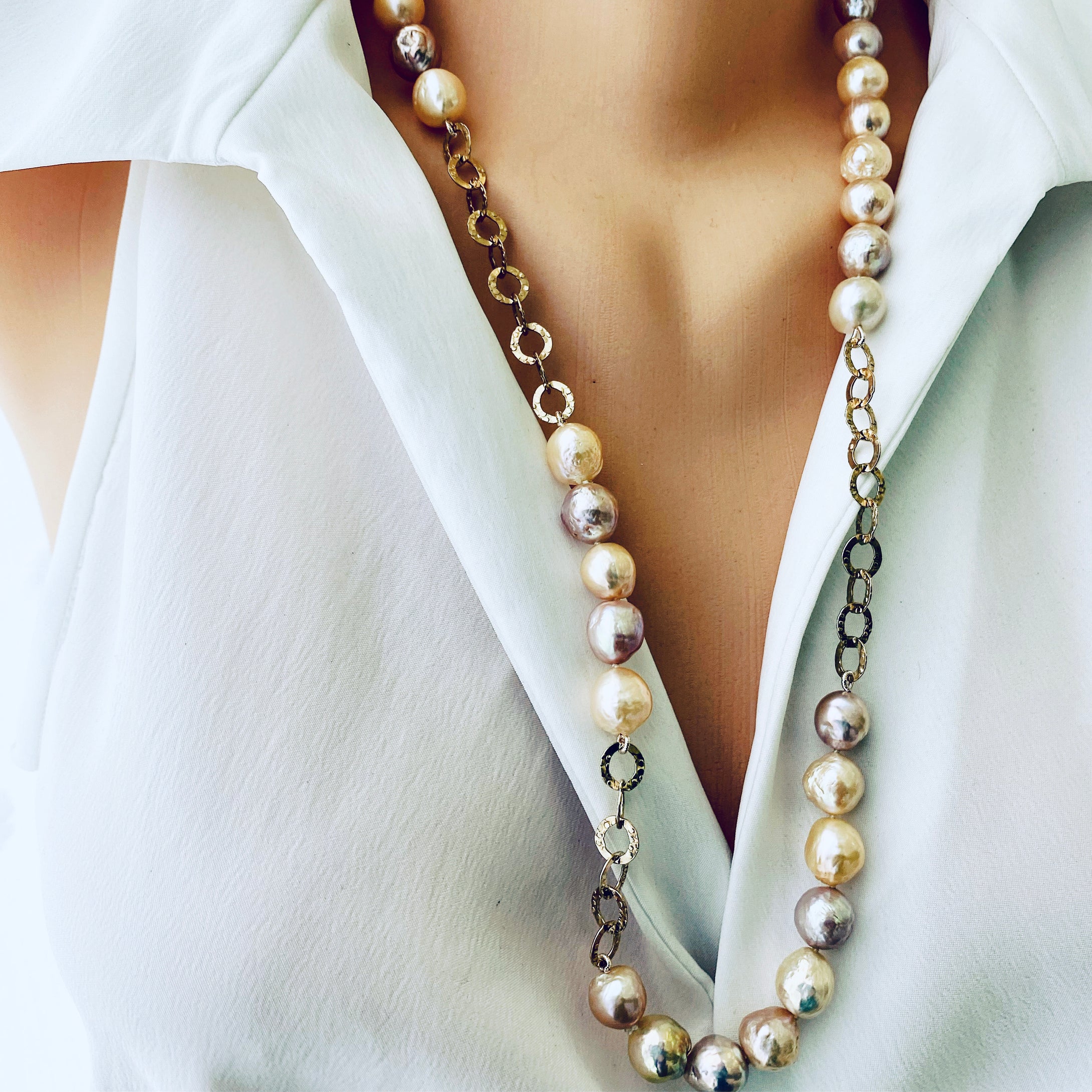 Collier Edison Wrinkled Pearls, style Kasumi, détails en argent plaqué or rose, 71 cm