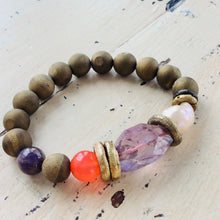 Load image into Gallery viewer, Amethyst and druzy agate stretch bracelet
