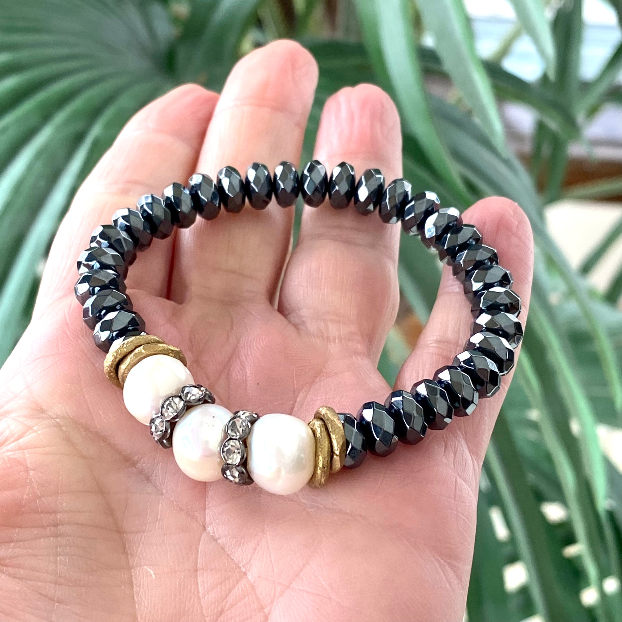 Freshwater Pearls & Hematite Stretch Bracelet