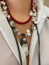 Cargar imagen en el visor de la galería, Keshi Pearl &amp; Hematite Beads Pendant Necklace
