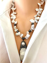 Load image into Gallery viewer, Keshi Pearl &amp; Hematite Beads Pendant Necklace

