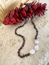 Cargar imagen en el visor de la galería, Garnet Heart Shape Beads &amp; Keshi Pearls Necklace, January Birthstone, Gold Filled Details, 21&quot;inches
