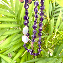 Lade das Bild in den Galerie-Viewer, Purple amethyst necklace with freshwater pearls
