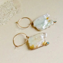 Charger l&#39;image dans la galerie, Natural Pearl and Gold Filled Hoop Earrings with Light Blue Cubic Zirconia
