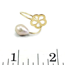 Cargar imagen en el visor de la galería, Solid Gold 18K Minimalist Flower Pearl Ring
