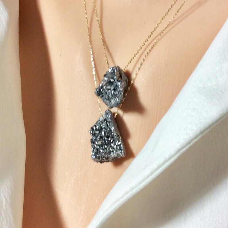 Solid Gold 18K Chain & Raw Druzy Quartz Pendant
