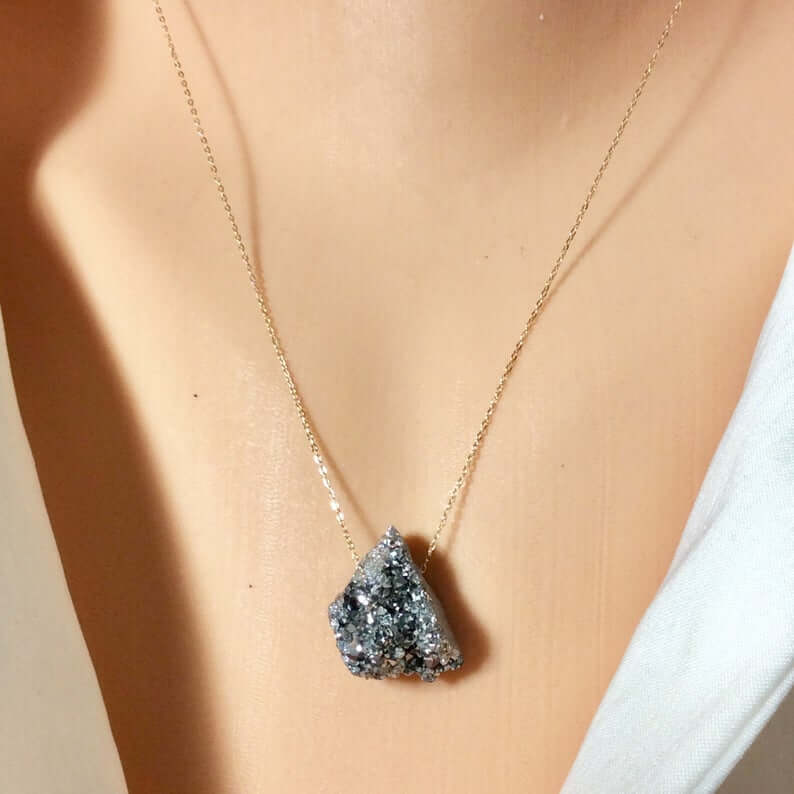 Solid Gold 18K Chain & Raw Druzy Quartz Pendant