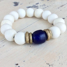 Load image into Gallery viewer, White Wood and Sea Glass Stretchy Bracelet, Chunky Beaded Pebble Bracelet
