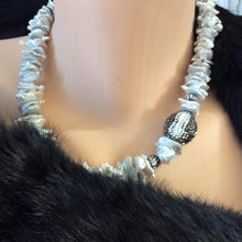 Lade das Bild in den Galerie-Viewer, Freshwater Silver White Keshi Pearls Bridal Jewelry
